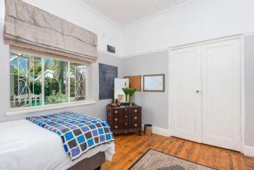 SARAH's PLACE- MANOR HOUSE Guest house, George - 1