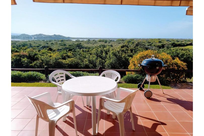 Sara's Upmarket Apartment - Lagoon Views, Patio, Braai & WIFI & DSTV Apartment, Plettenberg Bay - imaginea 5