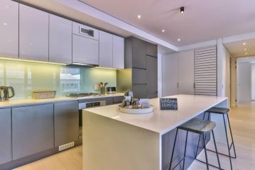 Scandi-style, family luxury in heart of City Hub! Apartment, Cape Town - 2