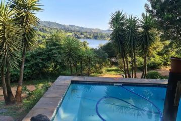 Patogeng Self Catering - Da Gama Dam view Guest house, White River - 2