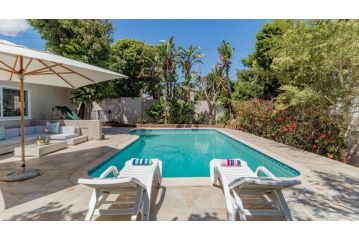 Sea Breeze Guest house, Bloubergstrand - 1