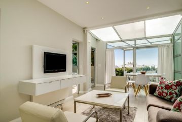 Sea Escape Apartment, Cape Town - 1