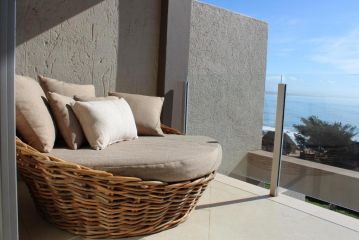 Seafront Apartment in Mossel Bay Apartment, Mossel Bay - 1