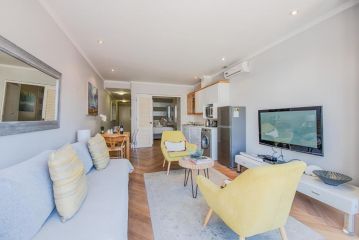 Sea Front Granger Bay Apartment, Cape Town - 4