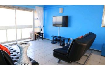 Sea Wave Holidays - Stella Maris Apartment, Amanzimtoti - 5
