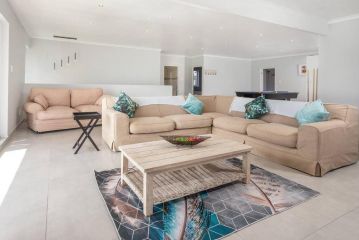 Seabreeze by Top Destinations Rentals Guest house, Hermanus - 1