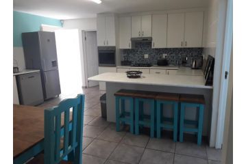 Seabreeze Accommodation Guest house, Jeffreys Bay - 3