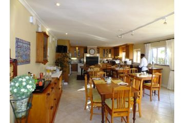 Seacliffe Lodge Guest house, Hout Bay - 3
