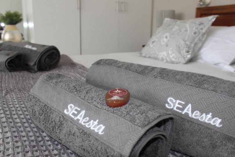 SEAesta Guest house, Gansbaai - imaginea 8