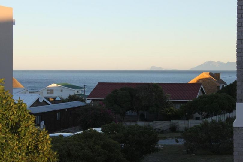 SEAesta Guest house, Gansbaai - imaginea 4