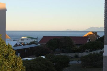 SEAesta Guest house, Gansbaai - 4