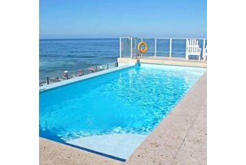 Seagull Beach resort flat number 313 Apartment, Margate - 2
