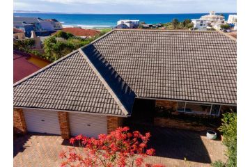 Magna Apartment, Jeffreys Bay - 1