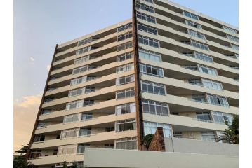 Unit 62 Sealodge Umhlanga Beach Apartment, Durban - 3