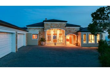 Knysna, Pezula Golf Estate Apartment, Knysna - 1