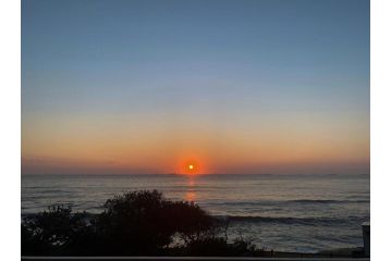 Seaside Serenity at Umdloti Beach Apartment, Umdloti - 3