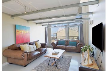 Seaside Village Beach Penthouse Apartment, Bloubergstrand - 4
