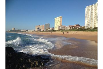 Seaview Apartment Amanzimtoti Apartment, Amanzimtoti - 2
