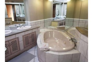 Second Honeymoon Guest house, Knysna - 1