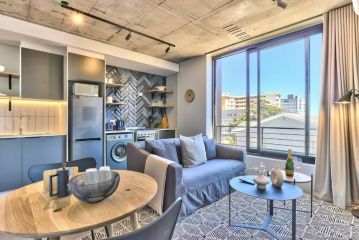 Secure building, Wifi, central, Promenade central! Apartment, Cape Town - 2