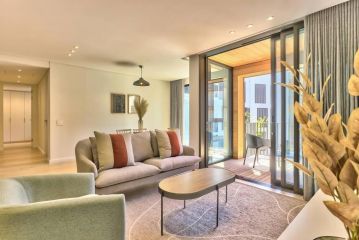 Secure, fast wifi, central, couples dream vacay! Apartment, Cape Town - 2