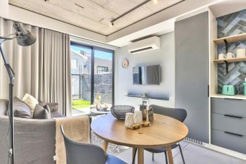 Secure, Fast Wifi, ideal for the Solo traveller! Apartment, Cape Town - 3