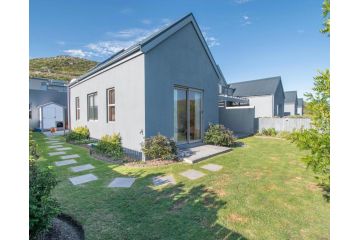 Secure Home in Eco Estate Noordhoek Villa, Cape Town - 1