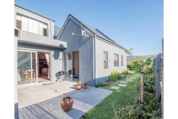 Secure Home in Eco Estate Noordhoek Villa, Cape Town - 4