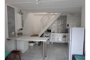 See Akker Cottage Apartment, Hermanus - 5