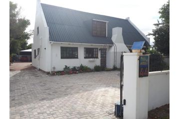 See Akker Cottage Apartment, Hermanus - 1