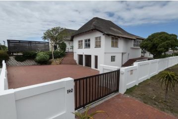 See the sea-Holiday house @ 140 St Francis Drive Guest house, St Francis Bay - 2