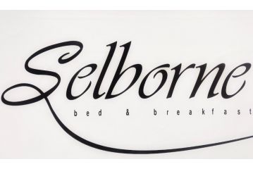 Selborne Bed and breakfast, East London - 2