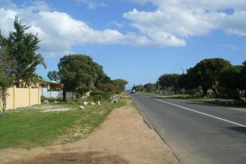 Self Catering, Sandbaai Guest house, Hermanus - 3