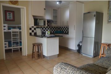 self catering ground floor flatlet Apartment, Elysium - 1