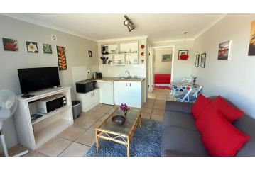 Self catering Holiday Apartment, Glencairn - 2