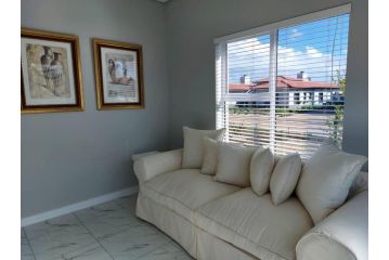 Self Catering Unit in Langebaan Country Estate Apartment, Langebaan - 5