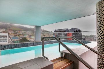 Luxury New York City Style Apartment near Table Mountain Apartment, Cape Town - 4