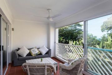 Tropical Beach Oasis, Wi-Fi, Views, Pool, Netflix Apartment, Ballito - 3