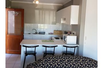 Serengeti Heide Self Catering Flats Apartment, Cape Town - 3