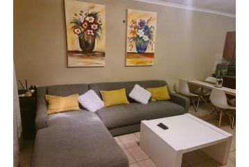 Midrand Ninth on Lever Shalom Apartment, Midrand - 4