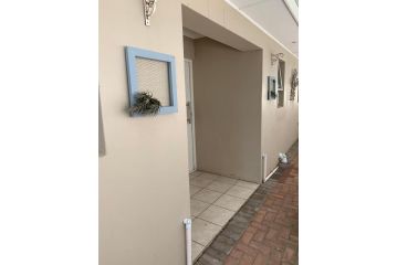 Sharwood Place Guest house, Port Elizabeth - 5