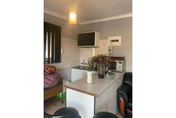 Guest House Zen Apartment, Durban - 4