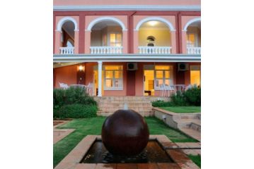 Sica's Guest House - The Loft Guest house, Durban - 4