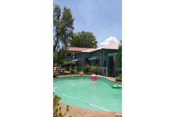 Silver Rest Guesthouse Guest house, Mahikeng - 2