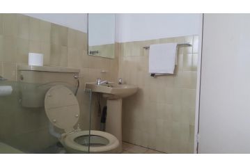SimbaSun Cottages Hotel, Midrand - 3