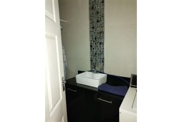 Simplyblu Guest house, Durban - 1