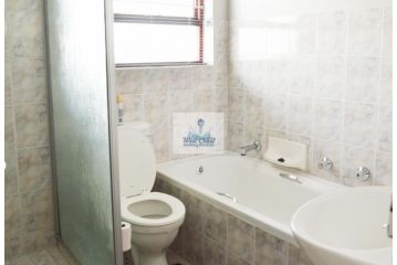@Skiathos24 Guest house, Langebaan - 3