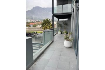 Sloane Sq apartment, Gardens, Cape Town CBD Apartment, Cape Town - 5