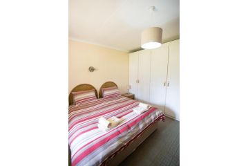 Sneezewood Guest house, Dullstroom - 5